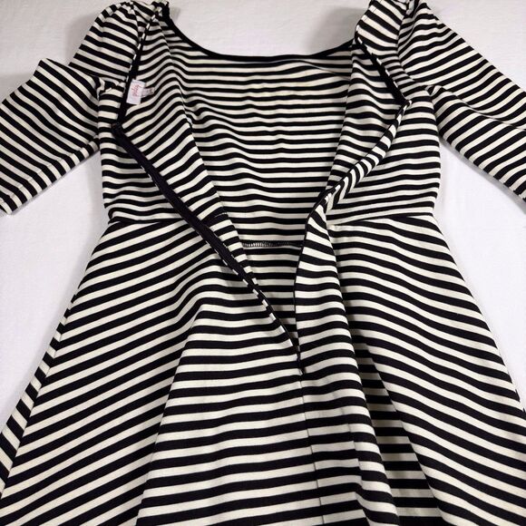 Pixley Dress Medium Kathy Striped‎ Fit & Flare Black Cream Skater Black White - Picture 7 of 15